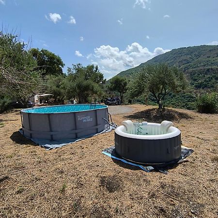 L'Antica Quercia B&B Castell'Umberto Exterior photo