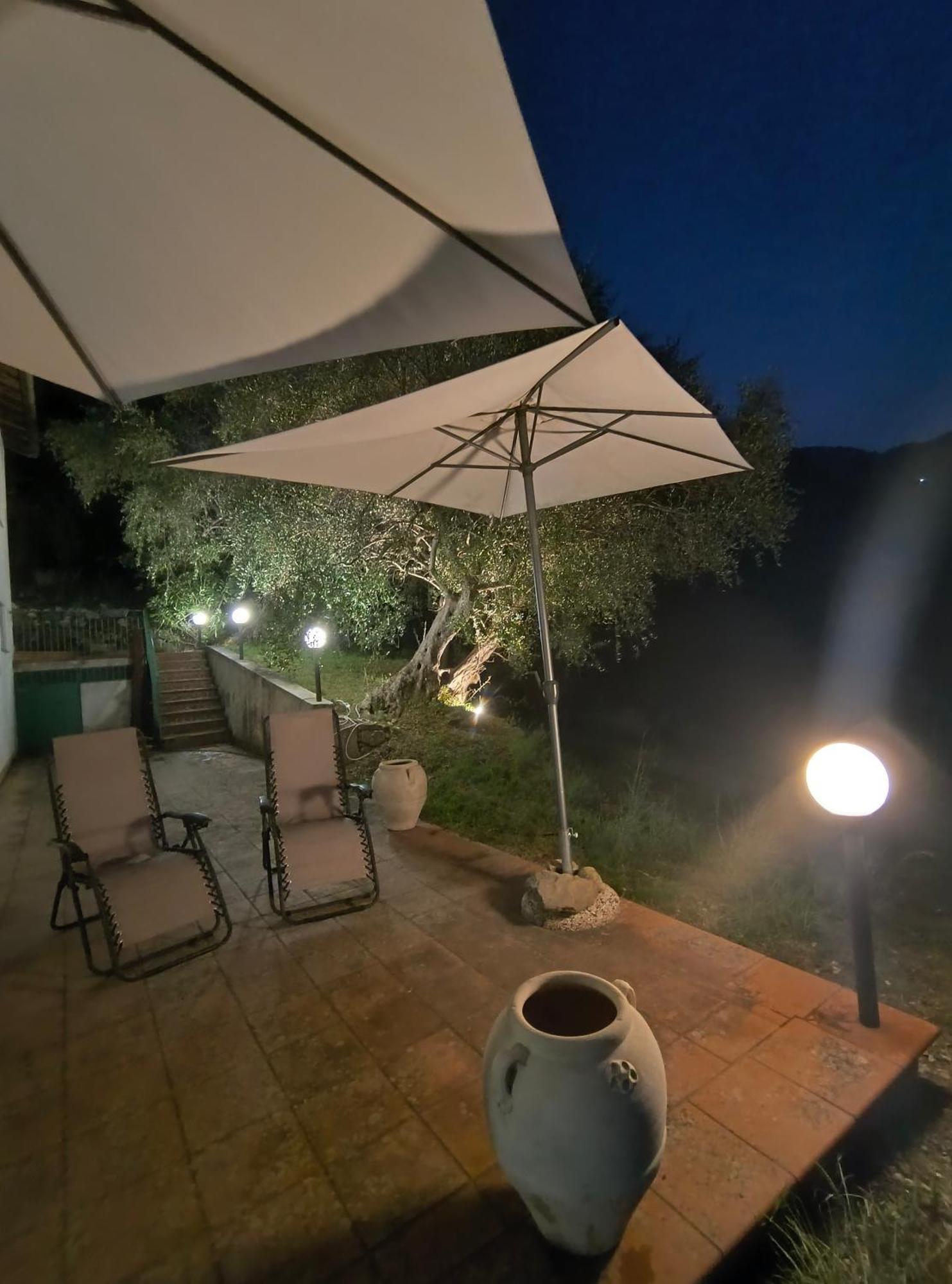 L'Antica Quercia B&B Castell'Umberto Exterior photo